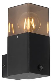 Zewnetrzna Lampa ścienna zewnętrzna czarna IP44 z czujnikiem zmierzchu do świtu - Denmark Nowoczesny Oswietlenie zewnetrzne