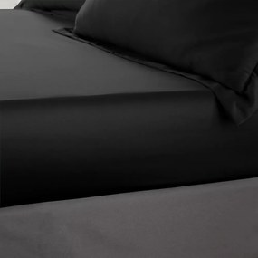 Czarne satynowe prześcieradło z gumką 150x200 cm Silky Soft – Catherine Lansfield
