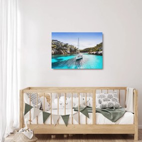 Obraz na szkle - Plaża z żaglówką (70x50 cm)