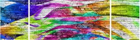 Obraz - Mur z cegły z kolorowymi płomieniami (170x50 cm)