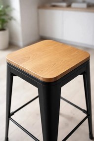 Wysoki stoek Torix z naturalnego drewna