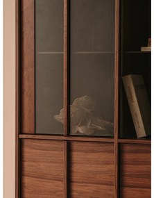 Brązowa witryna w dekorze orzecha 100x170x40 cm Onix – Kave Home