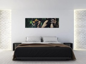 Obraz pełnej wdzięku kobiety z motylem (170x50 cm)