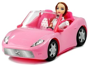 Lalka w podróży kabrioletem  auto dla lalki