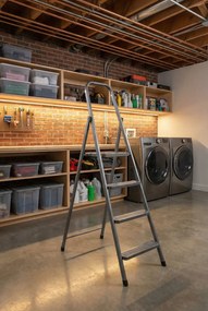 Czterostopniowa stalowa drabina P6-A92