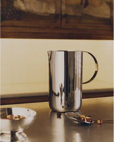 Dzbanek ze stali nierdzewnej Nirela – Kave Home