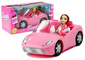 Lalka w podróży kabrioletem  auto dla lalki