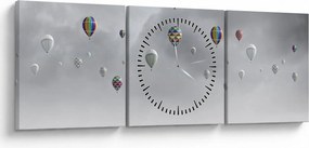 Obraz - Balony nad ceglaną ścianą (z zegarem) (90x30 cm)