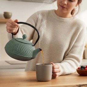 Czajnik żeliwny z zaparzaczem KAMIN, 900 ml