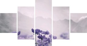 Obraz - Fioletowe kwiaty w górach (125x70 cm)