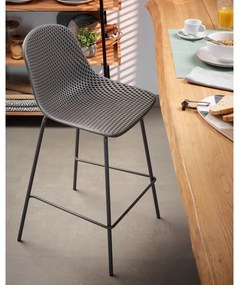 Ciemnoszary metalowo-plastikowy hoker ogrodowy Quinby – Kave Home