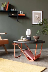 Designerski stolik kawowy z pomarańczową podstawą Wave