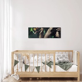 Obraz pełnej wdzięku kobiety z motylem (z zegarem) (90x30 cm)