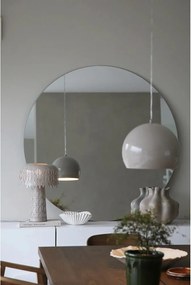 Szarobeżowa lampa stołowa z metalowym kloszem (wysokość 38 cm) Verbera – Markslöjd