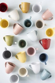 Żółty ceramiczny kubek z rowkami MYNTE LEMONADE