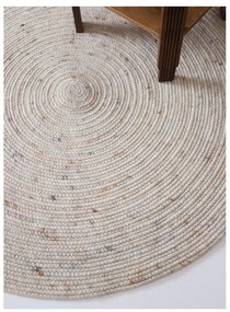 Kremowy dywan dziecięcy ø 110 cm Neethu Avoine – Nattiot