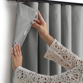 Szara aksamitna zasłona częściowo zaciemniająca (dimout) 200x270 cm Velto – Filumi