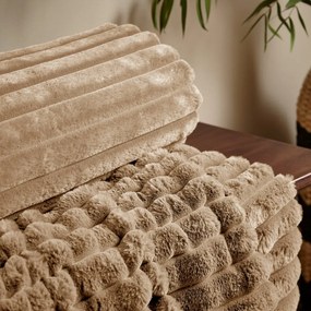 Koc z mikropluszu 130x170 cm Cosy Ribbed – Catherine Lansfield
