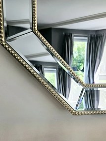 Lustro w lustrzanej ramie, szlifowane fazą, ośmiokąt.78x78cm