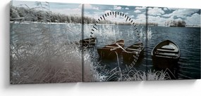 Obraz - Drewniane łodzie na jeziorze (z zegarem) (90x30 cm)