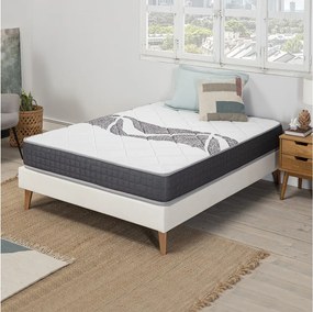 Kolumnowy materac Sleep Plus z pianką pamięciową 140x190 cm, wysokość 22 cm.