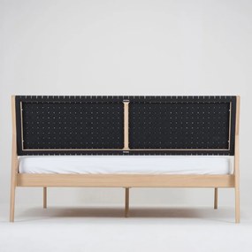 Czarne/naturalne łóżko dwuosobowe z litego drewna dębowego 180x200 cm Fawn – Gazzda
