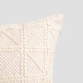 Poszewka dekoracyjna CROCHET ecru z szydełkowym wzorem 45x45 cm HOMLA