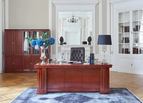 Klasyczne biurko do gabinetu prezesa Gentleman. Biurko dostępne w wymiarach 160x80 cm, 180x90 cm, 200x100 cm. Biurko fornirowane z frezowanym frontem, eleganckie i pięknie wykonane.
