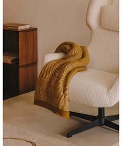 Ciemnozielony fotel Zalina – Kave Home