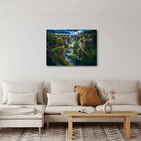 Obraz na szkle - Rzeka w skalistej dolinie (70x50 cm)