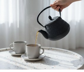 Czajnik żeliwny z zaparzaczem TAKI, 1000 ml