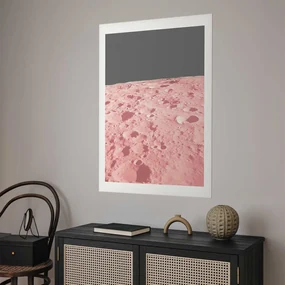 Plakat Różowy księżyc 60x90 cm bez ramy z marginesem ARTGEIST B