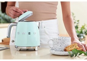 Jasnozielony czajnik elektryczny ze stali nierdzewnej 800 ml Retro Style – SMEG