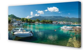 Obraz drukowany na płótnie Spokojna Przystań u Stóp Gór