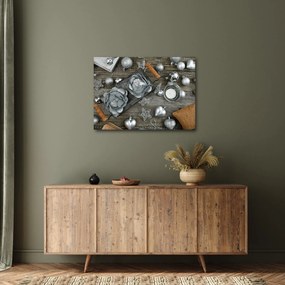 Obraz - srebrne ozdoby świąteczne (70x50 cm)