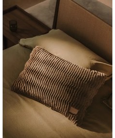 Poszewka na poduszkę ze sztucznego futra 40x60 cm Afni – Kave Home