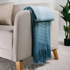 Koc FINNS ombre miękki błękitny z frędzlami 130x170 HOMLA