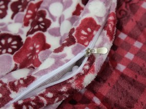 PrzytulneMieszkanie.pl PrzytulneMieszkanie.pl Pościel z mikropluszu Świąteczne Renifery wiśniowa