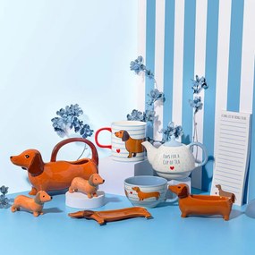 Niebiesko-brązowy porcelanowy kubek 300 ml Sausage Dog – Sass &amp; Belle
