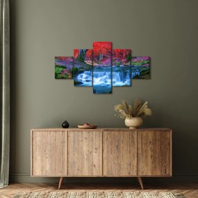 Obraz wodospadu w czerwonym lesie (125x70 cm)
