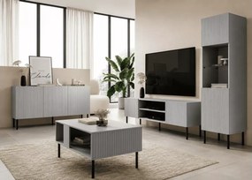 Komoda Jolly – nowoczesny mebel z ryflowanymi frontami w kolorze jasnego popielu z metalowymi nóżkami i przestronnymi półkami