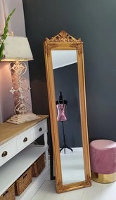 Lustro stojące, drewniana, złota rama, ornamenty.