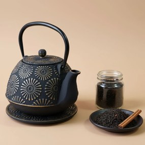 Dzbanek żeliwny z czarkami i podstawką KOGA, 1200 ml