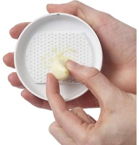 Wielofunkcyjny pomocnik kuchenny 6 w 1 NUTRIFRESH, biały