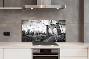 Panel szklany do Kuchni Most na Tle Wieżowców