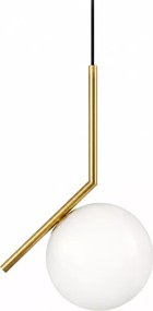 Lampa wisząca w złotym kolorze z kulistym mlecznym kloszem