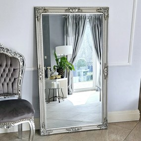 Lustro w srebrnej ramie 146x86cm