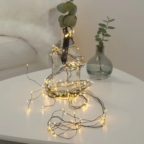 Lampki dekoracyjne LED na czarnym druciku