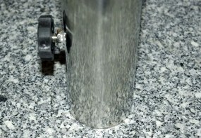 Podstawa z granitu i stali nierdzewnej kwadratowa z kółeczkami pod parasol 50 k