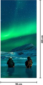 Fototapeta na drzwi - Ludzie w pobliżu zorzy polarnej (95x205cm)